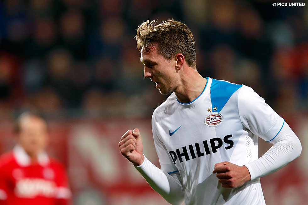 Luuk de Jong scoorde net als in de thuiswedstrijd tegen zijn oude werkgever | © Pics United