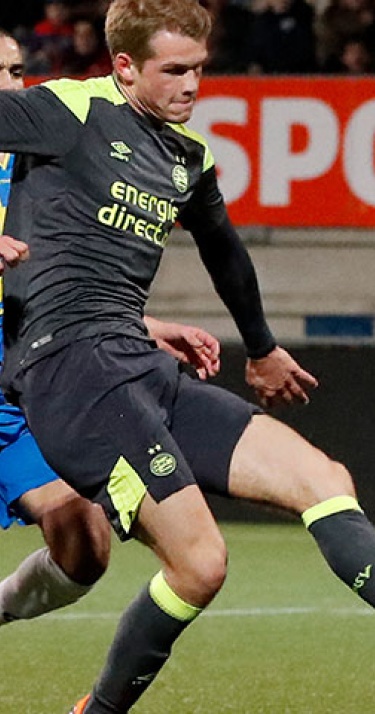 Jong PSV verliest ondanks dubbelslag Laursen