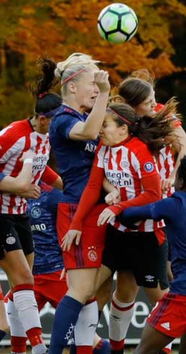 In beeld: PSV Vrouwen onderuit in topper