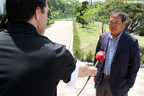 PSV TV sprak voor de voetbalschool met 'Papa Park'.