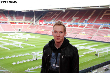 Stef Nijland was maandag nog even in het stadion om afscheid te nemen.
