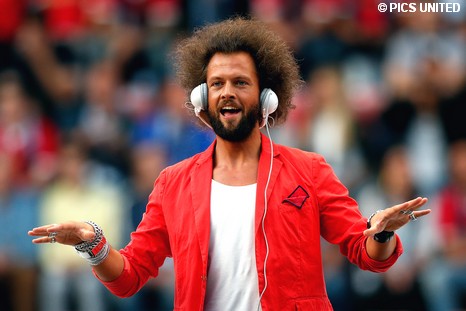 Optredens voorafgaand aan de wedstrijd.