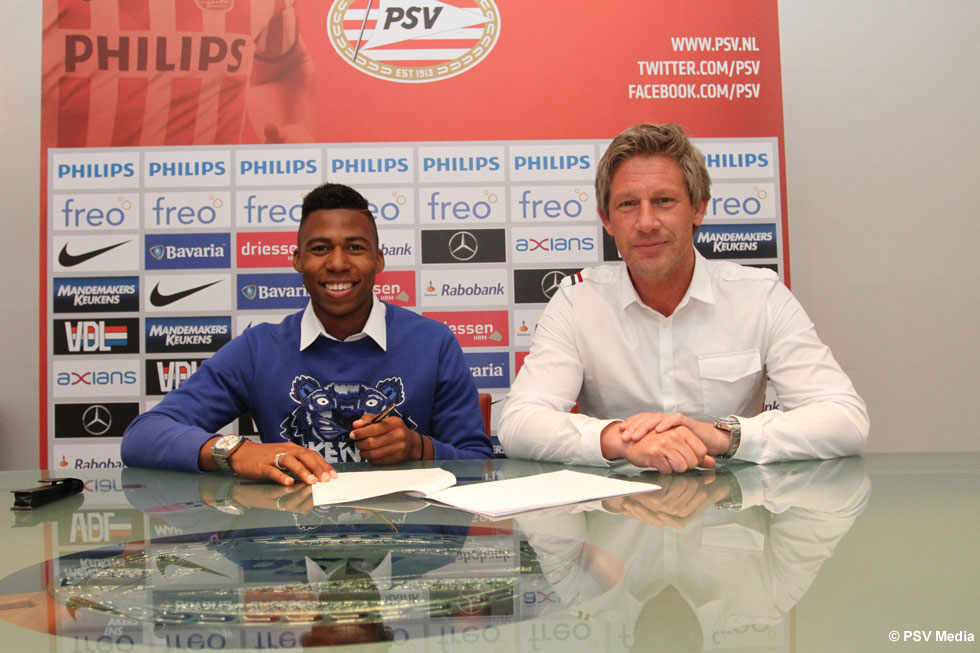Van harte gefeliciteerd Jurich Carolina, welkom bij PSV. | © PSV Media