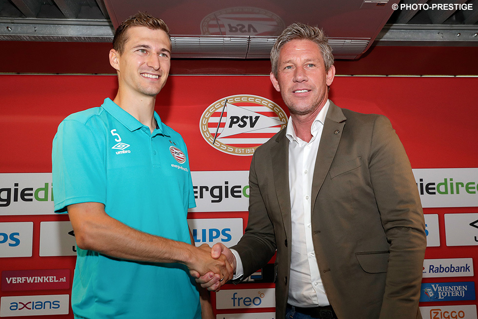 Het is rond. Daniel Schwaab is de komende drie seizoenen speler van PSV
