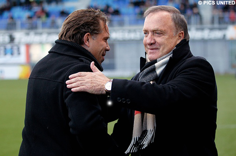 De beide coaches schudden elkaar de hand voor het uitduel eerder dit seizoen.