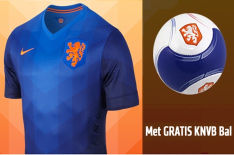 De voorinschrijving van het uitshirt is vandaag van start gegaan.