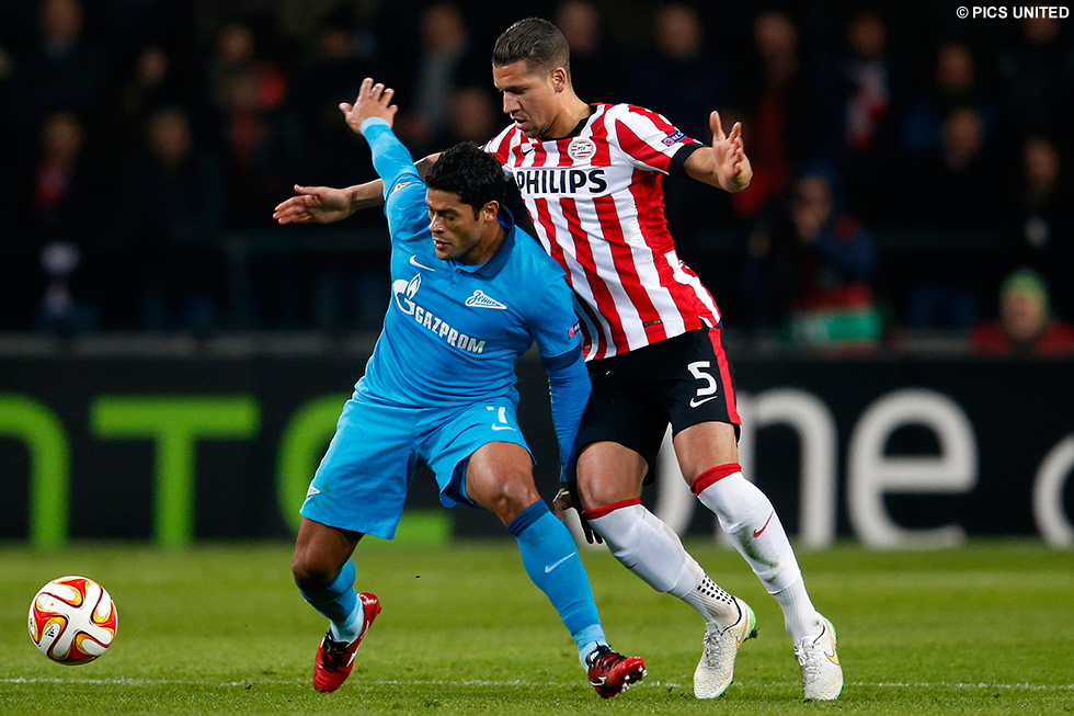 Jeffrey Bruma kan tegen FC Zenit zijn 75e officiële duel voor PSV gaan spelen | © Pics United