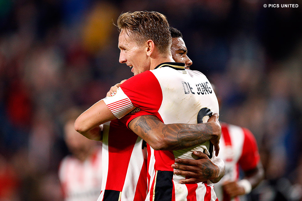 De beide doelpuntenmakers van PSV van deze avond | © Pics United