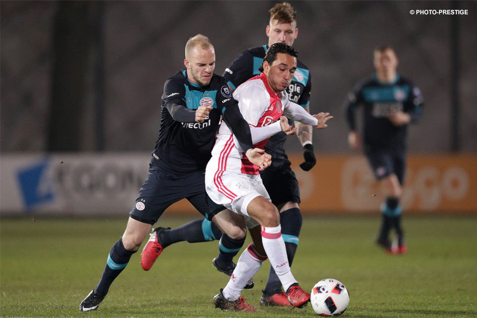 Jorrit Hendrix maakte vrijdagavond zijn rentree na maandenlang blessureleed