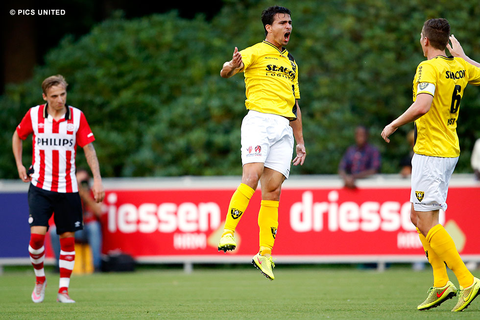VVV-Venlo bleek een maatje te groot voor Jong PSV | © Pics Unted