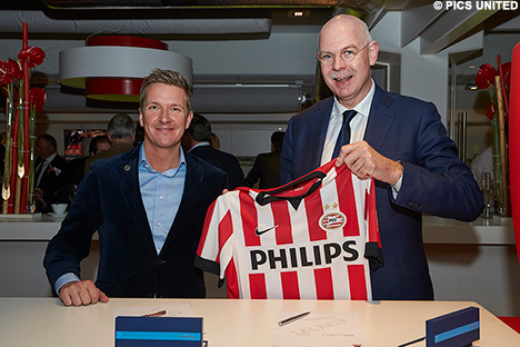 Michiel Sinot, Country Director Nederland & Belgi&euml; van Herbalife en Toon Gerbrands.