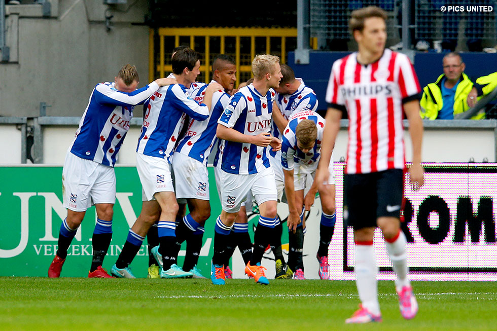 Eerder dit seizoen verloor PSV de uitwedstrijd tegen sc Heerenveen met 1-0 | © Pics United