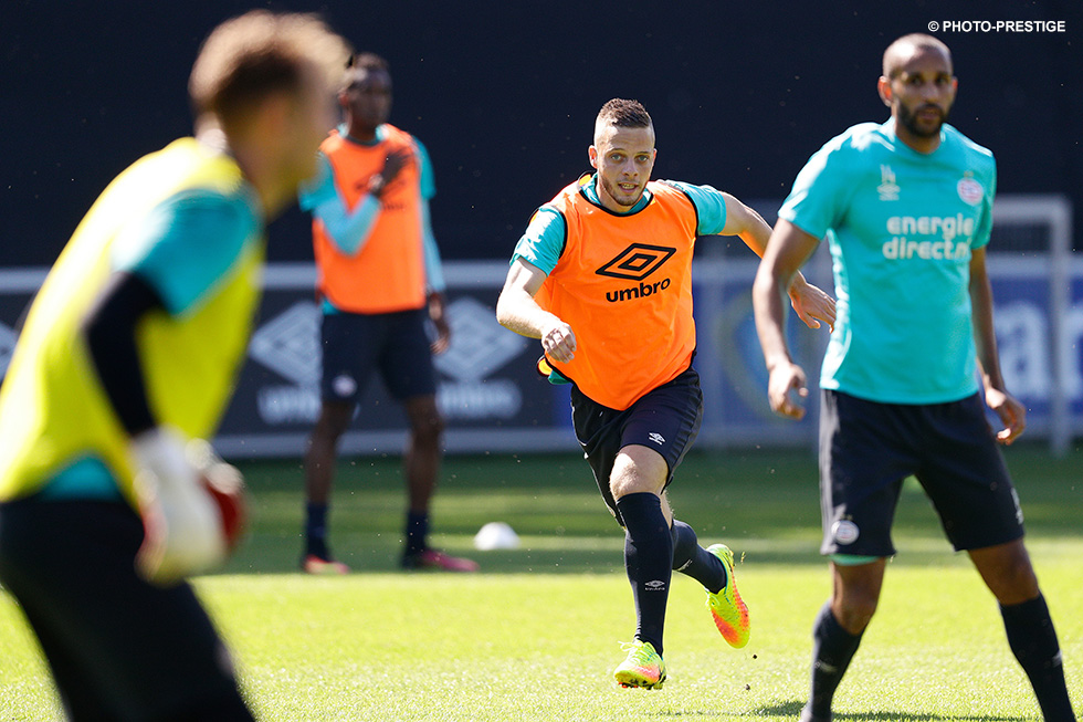 Bart Ramselaar stond donderdag voor het eerst op het trainingsveld bij PSV