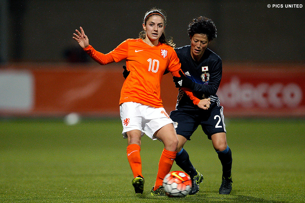 Voormalig PSV Vrouwen-speelster Daniëlle van de Donk begin in de basis tegen Japan | © Pics United