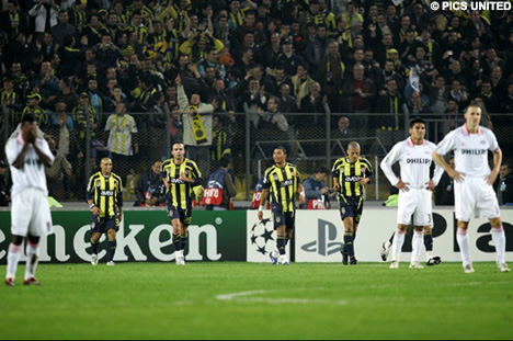 PSV speelde op 7 november al vaker een wedstrijd, waaronder een uitduel in Istanboel.