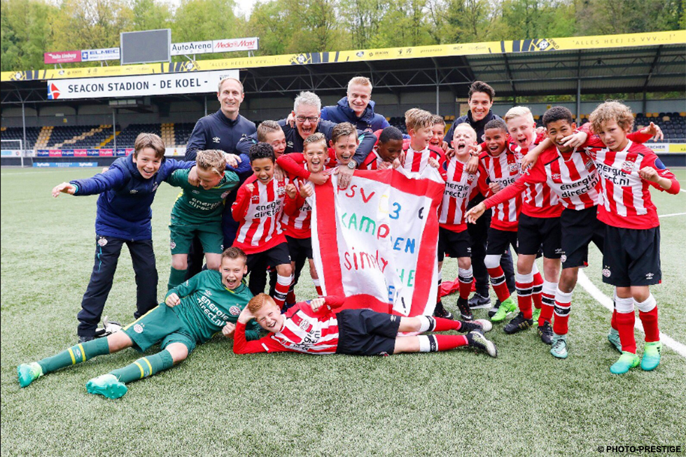 PSV O13 viert het kampioenschap in Limburg | © Photo-Prestige