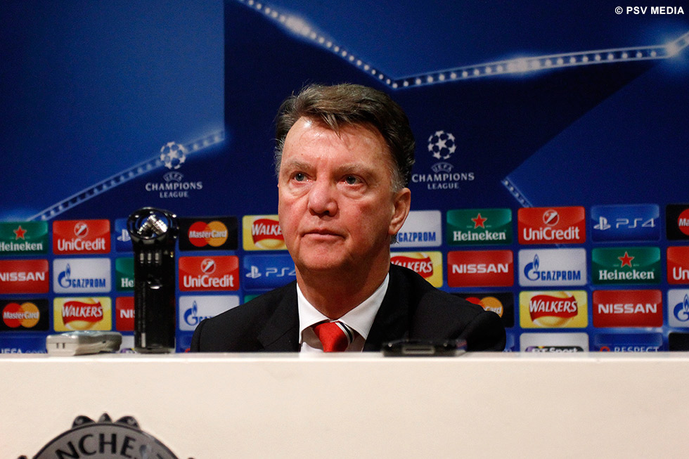 Louis van Gaal na afloop van de wedstrijd op de persconferentie | © PSV Media