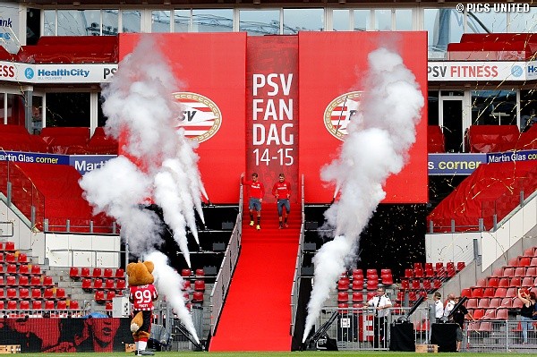 PSV FANdag 2014 in 30 beelden