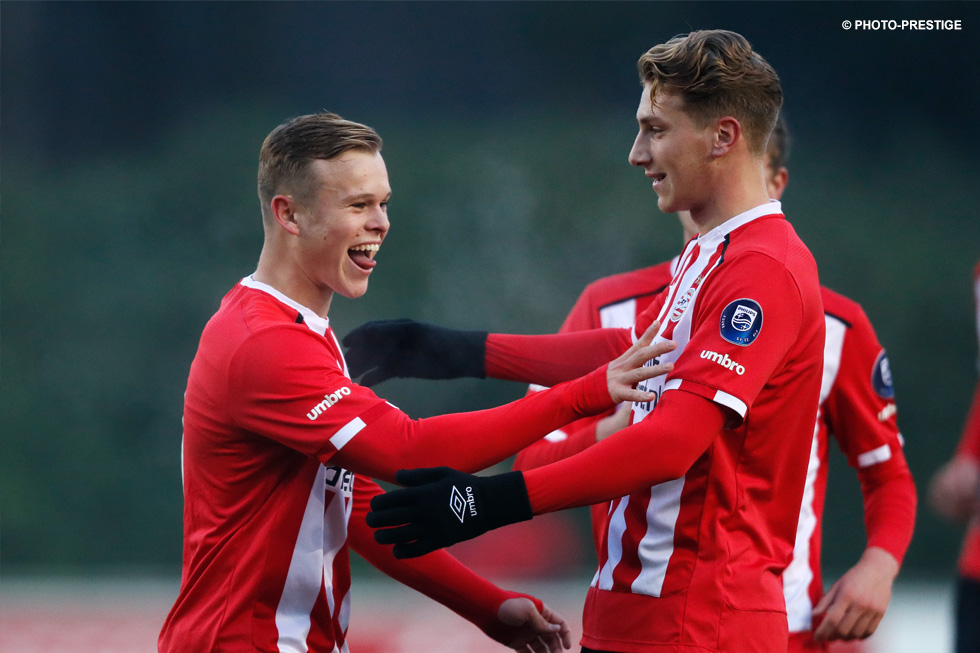 Daneels scoorde tweemaal in de eerste helft en vierde dat met zijn landgenoot Verreth