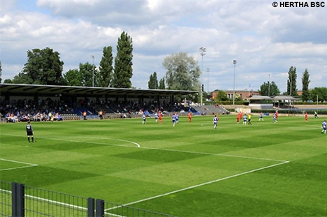 Het Olympiapark-Amateurstadion, ook wel 'Stadion auf dem Wurfplatz' geheten.