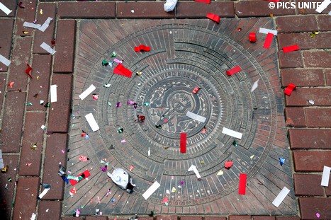 Gedenksteen onthuld op plek waar het 100 jaar geleden begon.