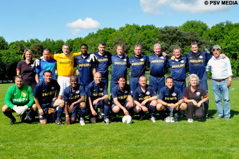 Het team van Legendary PSV vorig jaar tijdens het Oude Garde Toernooi.