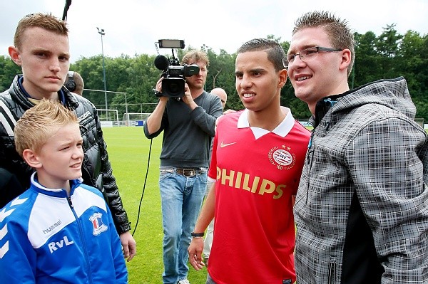 Dezelfde dag werd ook Adam Maher gepresenteerd als nieuwe aanwinst.