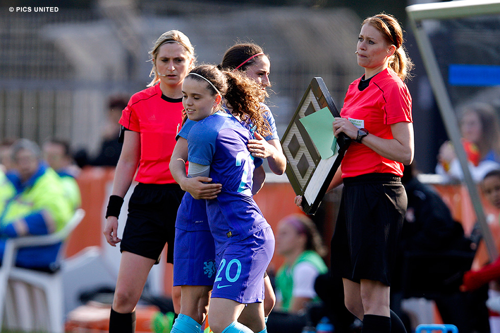 Jeslynn Kuijpers maakte zondag haar debuut voor de Oranje Leeuwinnen | © Pics United