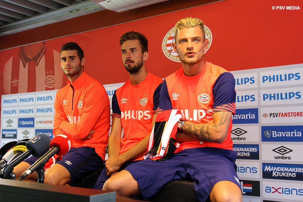 Maxime Lestienne tijdens de presentatie aan de media | &copy; PSV Media
