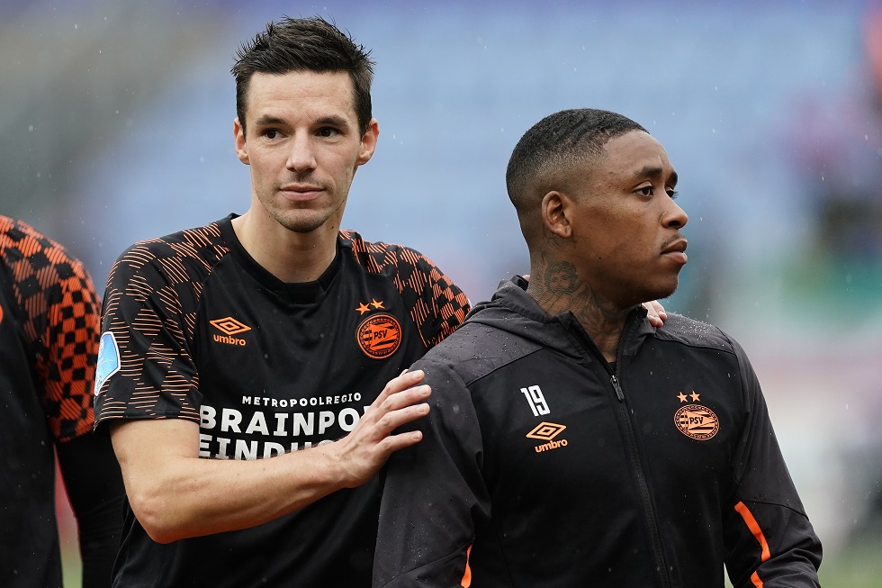 Viergever staat voor een mijlpaal, Bergwijn is één van de vele aanvallende opties van PSV