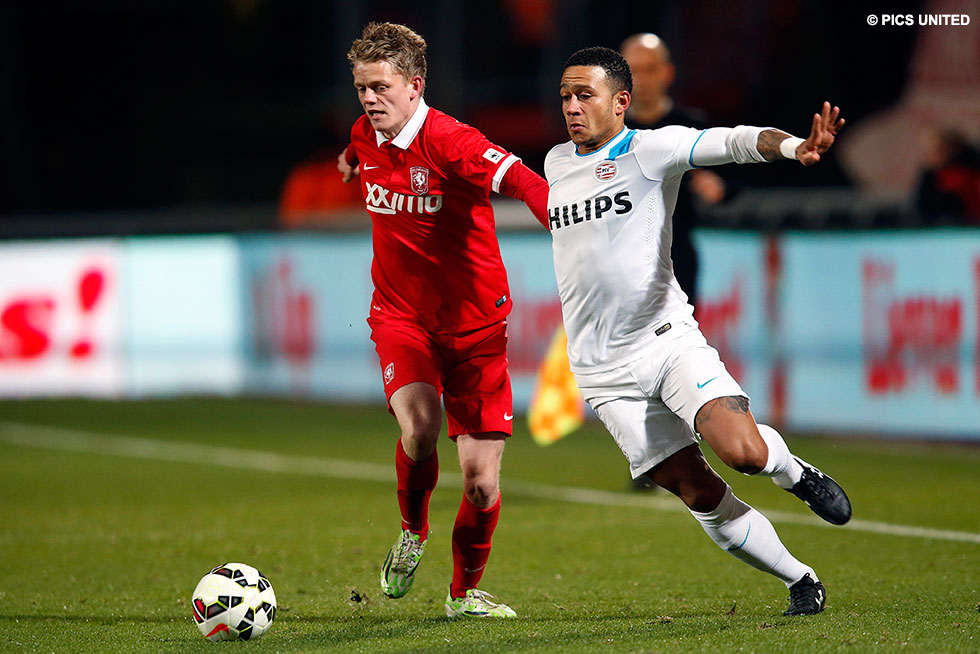 Memphis Depay voegde twee doelpunten toe aan zijn seizoenstotaal | © Pics United