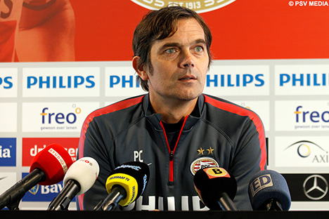 Hoofdcoach Phillip Cocu tijdens het persgesprek van vrijdag.
