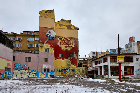 Veel op het oog vervallen gebouwen staan nog stevig overeind.