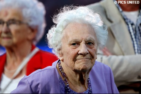 Opening feestavond in het Philips Stadion.