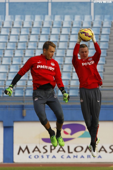 Jeroen Zoet zorgt voor de nodige weerstand bij de jonge doelman.