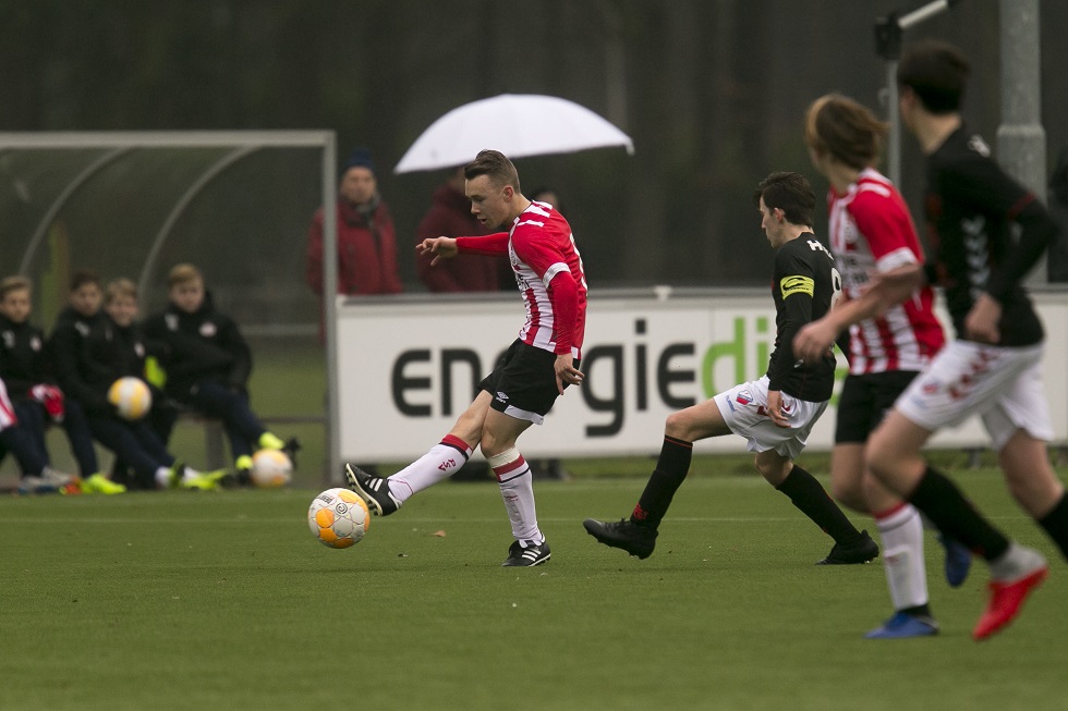 Putters aan de bal namens PSV