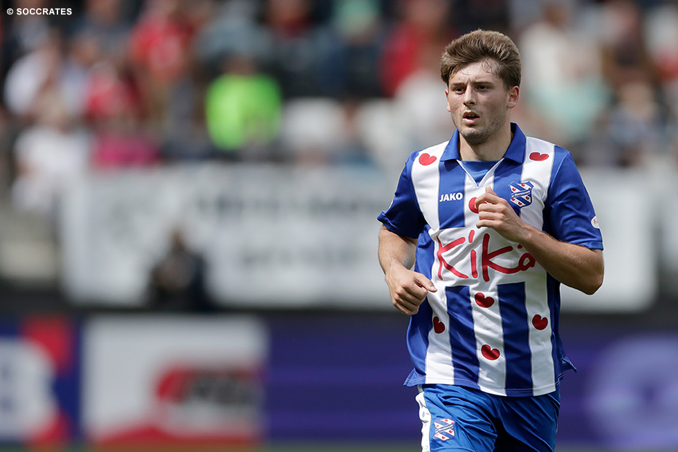 Arber Zeneli laat al een aantal weken zien dat hij een groot talent is | © Soccrates