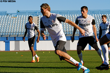 Ola Toivonen in actie tijdens &eacute;&eacute;n van de oefeningen.