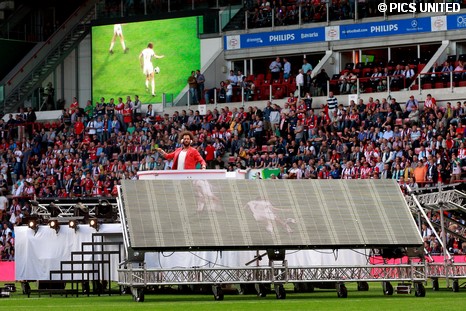 Optredens voorafgaand aan de wedstrijd.