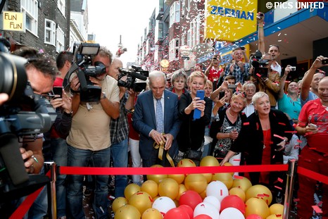 Gedenksteen onthuld op plek waar het 100 jaar geleden begon.