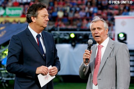 Opening feestavond in het Philips Stadion.