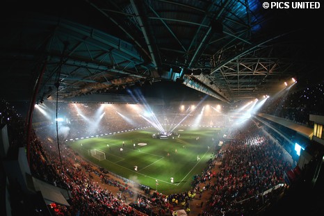 Fantastische en spectaculaire eindshow 100 jaar PSV.