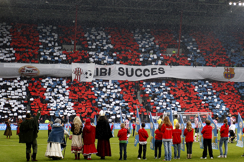 In januari 2011 vertrok Afellay naar FC Barcelona