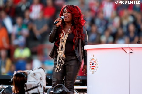 Opening feestavond in het Philips Stadion.