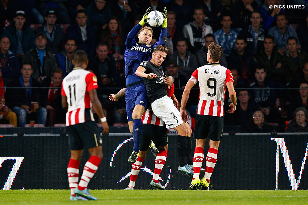 PSV had het in de beginfase lastig met een vroeg drukzettend N.E.C. | © Pics United