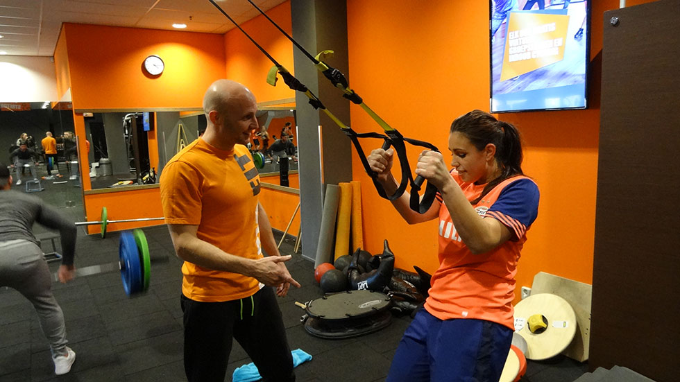 Raaijmakers en PSV Vrouwen-aanvoerster Angela Christ