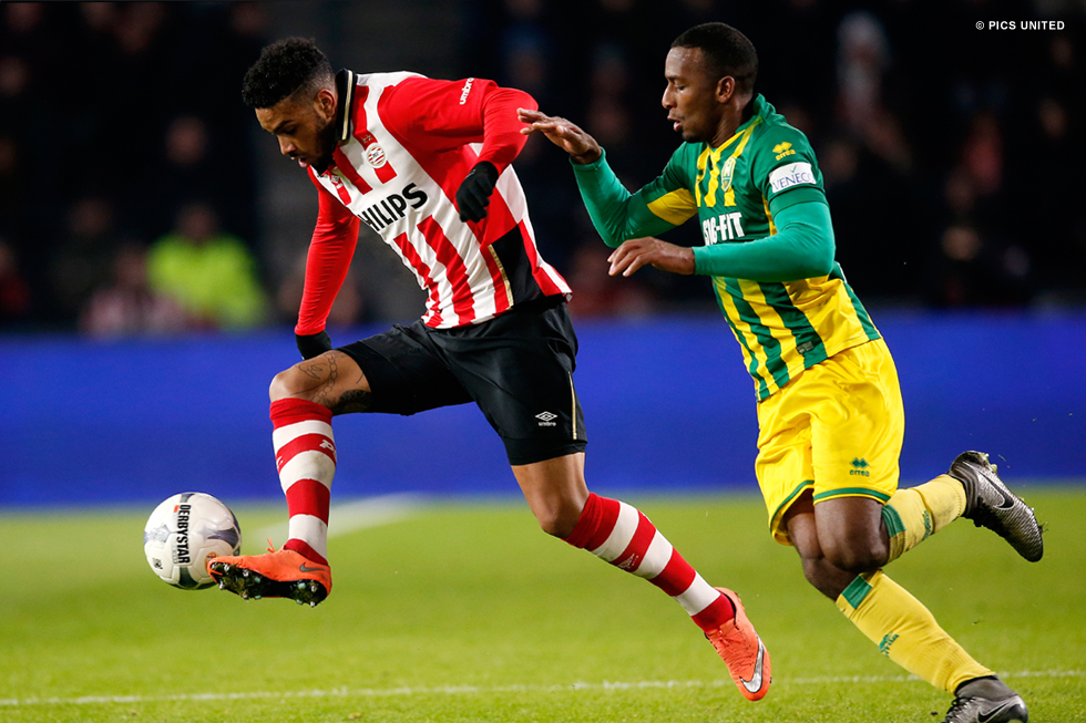 Jürgen Locadia streed net als tegen Atlético Madrid voor elke meter | © Pics United