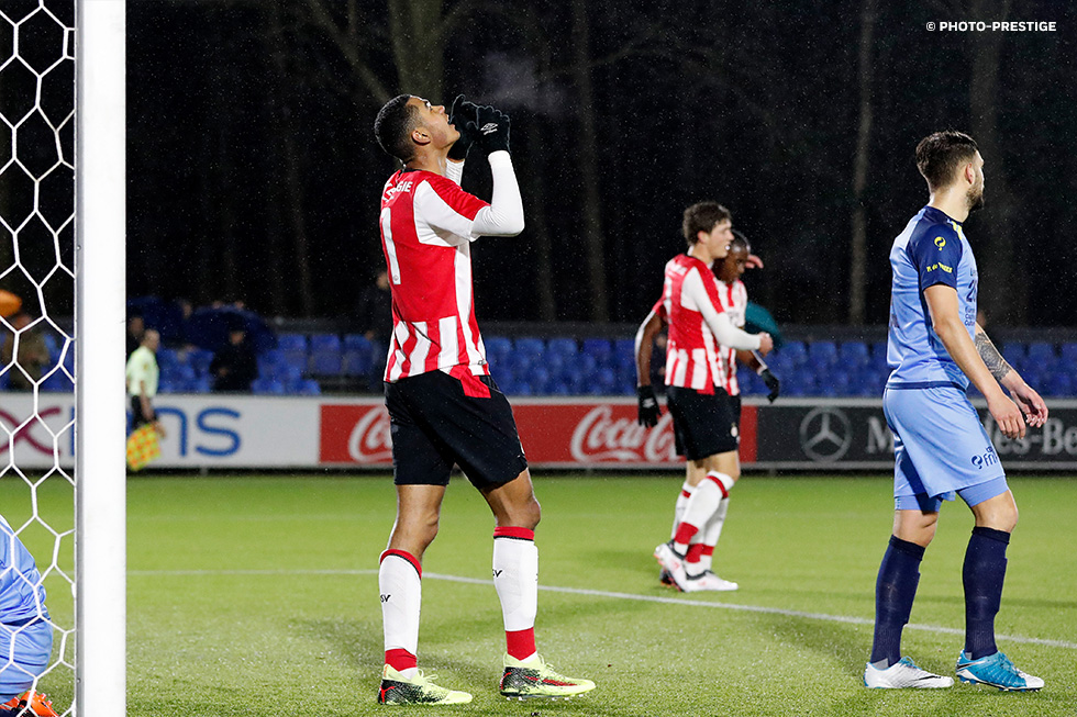 Gakpo maakte maandagavond zijn vijfde treffer van het seizoen