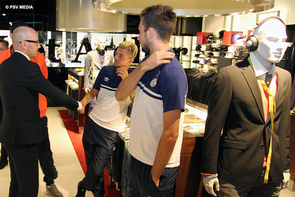 Maxime Lestienne en Davy Pr&ouml;pper waren voor de eerste keer bij Wildenberg | &copy; PSV Media