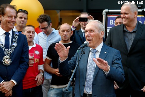 Gedenksteen onthuld op plek waar het 100 jaar geleden begon